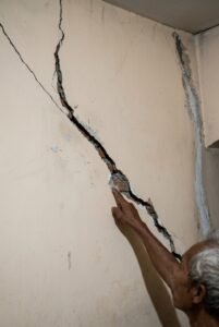 Rumah Warga Gombel Terdampak Proyek Pakuwon