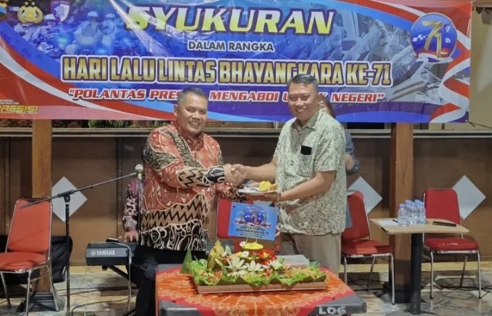 Satlantas Polres Salatiga terus melakukan patroli dan operasi terhadap kendaraan yang menggunakan knalpot tidak standar, termasuk hingga menjelang pagi pada Jumat dan Sabtu malam. Kasatlantas Polres Salatiga AKP Henry Sulistyana DS mengatakan penindakan juga disertai edukasi untuk meningkatkan kepatuhan lalu lintas dan mengurangi kebisingan.