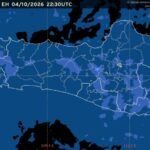BMKG memprakirakan cuaca Semarang dan Jawa Tengah pada Senin, 5 Oktober 2026, didominasi cerah hingga berawan. Hasil observasi di Semarang pukul 05.30 WIB mencatat suhu 26,5°C dan kelembapan 75%, dengan angin tenggara 5 km/jam. Hujan ringan hingga sedang berpotensi terjadi di pegunungan bagian barat dan tengah.