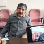 Persoalan status tanah yang ditempati warga Pojoksari, Kecamatan Ambarawa, Kabupaten Semarang, sejak 1983 belum tuntas. DPRD mendorong pemerintah daerah segera memberi kepastian, sementara Pemkab Semarang memfasilitasi opsi tukar guling. Polemik bermula dari pemindahan warga setelah banjir 1983 ke tanah bengkok kepala desa.