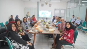 BPJS Kesehatan Cabang Ungaran berkolaborasi dengan Klinik Ungaran Sari Medika Congol menggelar pemeriksaan Pap Smear gratis bagi peserta JKN, Kamis (29/10/2026). Kegiatan ini menyasar perempuan dengan hasil skrining kesehatan berisiko untuk mendorong deteksi dini kanker serviks dan memperluas akses layanan kesehatan preventif.