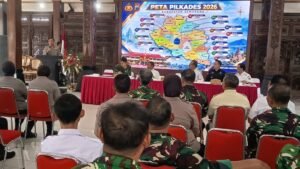 Polres Semarang menyiapkan satuan tugas penegakan hukum untuk mengantisipasi perjudian atau praktik botoh dalam Pilkades serentak 2026. Pengamanan juga mencakup potensi konflik antarcalon dan isu lokal di 140 desa pada 19 kecamatan. Sebanyak 787 personel disiapkan dan diperkuat personel BKO serta satu SST Brimob dengan sistem rayonisasi.