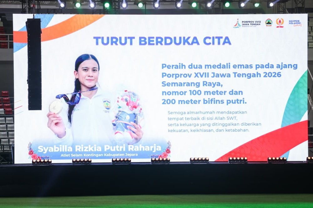 Atlet selam asal Kabupaten Jepara, Syabila Rizkia Putri Raharja (22), meninggal dunia setelah mengalami kondisi darurat saat mengikuti nomor selam laut 3 kilometer di Pantai Awann Costa, Semarang, Minggu (25/10/2026). Sebelumnya, Syabila meraih dua medali emas pada nomor selam kolam. Gubernur Jawa Tengah Ahmad Luthfi menyampaikan belasungkawa, sementara KONI Jateng mengevaluasi prosedur keselamatan dan kesiapan tim penyelamat.