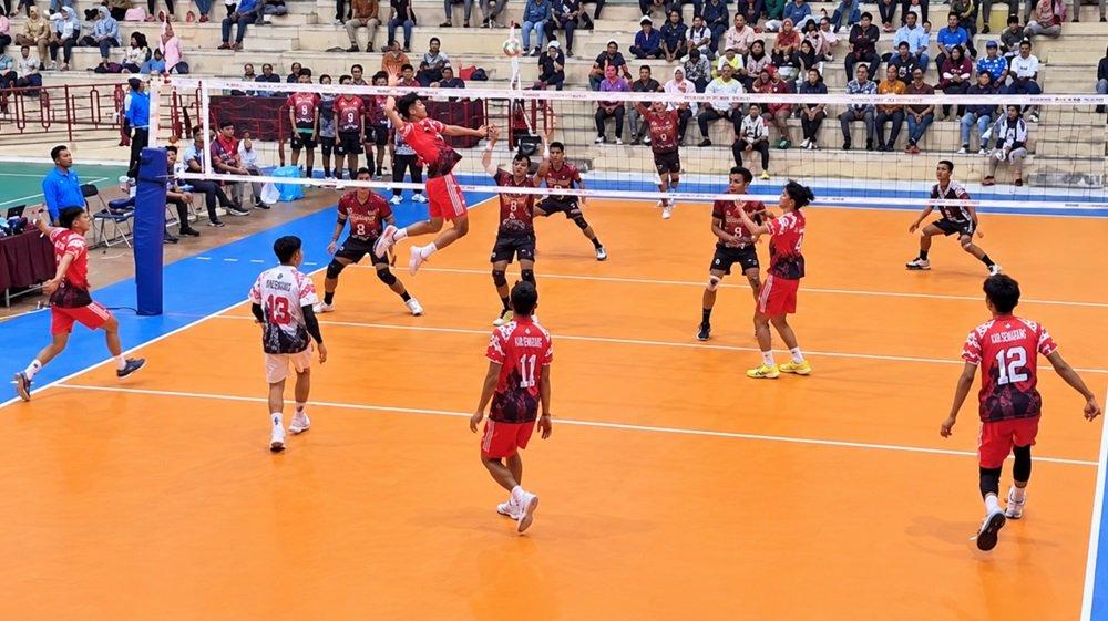 Kontingen Kabupaten Semarang mengakhiri Porprov XVII Jawa Tengah 2026 di peringkat ke-10 dengan raihan 25 medali emas, 30 perak, dan 32 perunggu. Meski belum mencapai target 30 emas, hasil tersebut meningkat dibandingkan Porprov 2023. Cabang olahraga karate menjadi penyumbang terbanyak dengan tujuh medali emas.