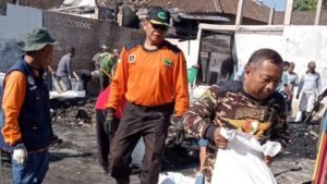 Pasca 3 Rumah Terbakar di Tingkir Lor, Ansor Salatiga Terjunkan Bagana Banser dan Galang Donasi