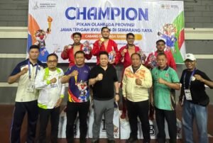 Kontingen sambo Kota Salatiga meraih tiga medali emas, satu perak, dan satu perunggu pada hari pertama Porprov Jawa Tengah 2026, Kamis (22/10). Medali emas dipersembahkan Michel Angelo, Nanda Bagus Yuniarta, dan Rendi Dwi Kuncoro. Sementara itu, Pradipa Bagaskara Pratama meraih perak dan Surya Adji Nugroho menyumbangkan perunggu.