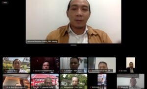 Persatuan Wartawan Indonesia (PWI) Jawa Tengah bersama Fakultas Hukum Universitas Islam Sultan Agung (FH Unissula) Semarang menggelar Sekolah Jurnalistik Angkatan XXVIII secara daring pada 2026. Kegiatan yang diikuti 95 mahasiswa ini bertujuan memperkuat kemampuan menulis dan komunikasi hukum agar informasi hukum dapat disampaikan kepada masyarakat secara akurat, jelas, dan mudah dipahami.