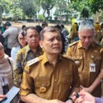 Pemerintah Provinsi Jawa Tengah bersama Bank Indonesia menggelar program stabilisasi harga dan hilirisasi pangan di Tarubudaya, Ungaran, Kabupaten Semarang, Senin (12/10/2026). Program ini menyediakan beras seharga Rp11.000 per kilogram dan cabai rawit merah Rp10.000 per kemasan 200 gram, sekaligus memperkuat produksi pertanian dan membantu pedagang menghadapi kenaikan biaya bahan baku.